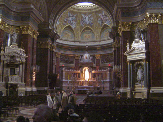Budapest St Stephen interior 1