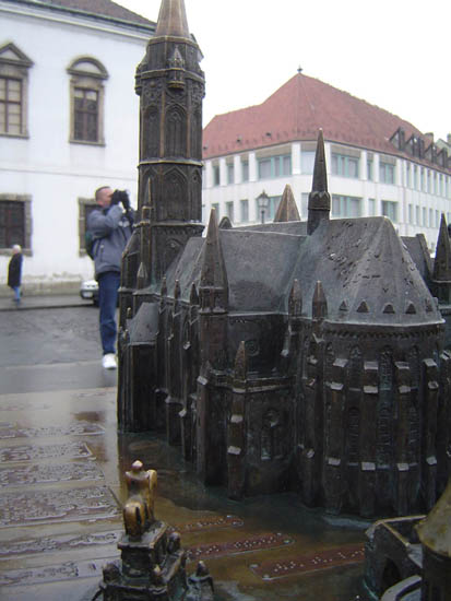 Budapest church model