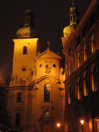 Prague buildings night 1