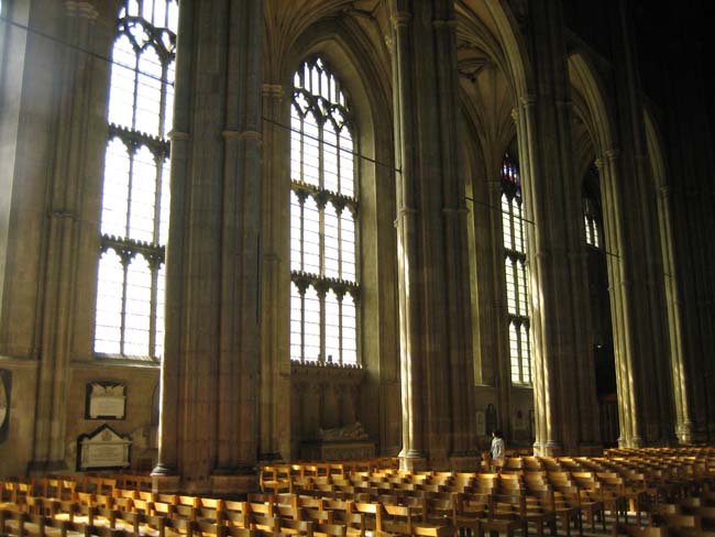 Lon0806 canterbury cathedral 2